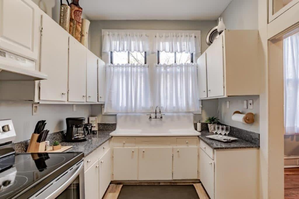 Dauphin District Darling #1-Downtown, Restaurants Apartman Mobile Kültér fotó